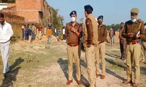 पूर्व मंत्री के बेटे ने रस्सी से गला घोंटकर ली जान,शौचलाय में गड्ढे में दफनाया, फिर लड़की के शव के ऊपर रखवा दी थी ईंट...