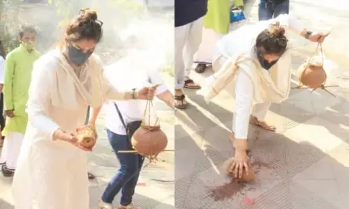 वीडियो: रवीना टंडन के पिता का निधन, भाई होने के बावजूद एक्ट्रेस ने निभाई अंतिम संस्कार की रस्में...शामिल हुए सेलेब्स