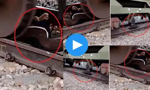 शराबी के ऊपर से गुजर गई पूरी मालगाड़ी, शख्स को खरोंच तक नहीं आई...देखें चौंकाने वाला वीडियो