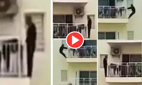 VIDEO: शख्स ने 12वीं मंजिल पर किए खतरनाक स्टंट, वीडियो देख लोगों के खड़े हो गई रोंगटे...