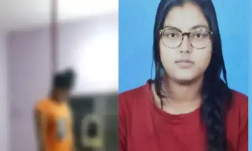 छात्रा की लाश: वैलेंटाइन डे पर बॉयफ्रेंड नहीं आया मिलने, नाराज प्रेमिका ने लगा ली फांसी...