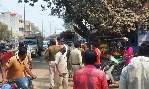 सड़क हादसे में छात्र की मौत: तेज रफ्तार ट्रक ने मारी जोरदार टक्कर, बच्चे की हुई मौत...