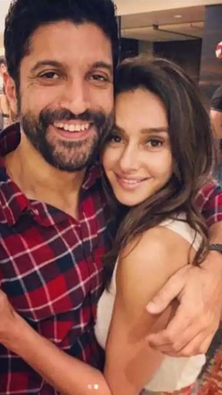 फरहान अख्तर और शिबानी की हुई शादी