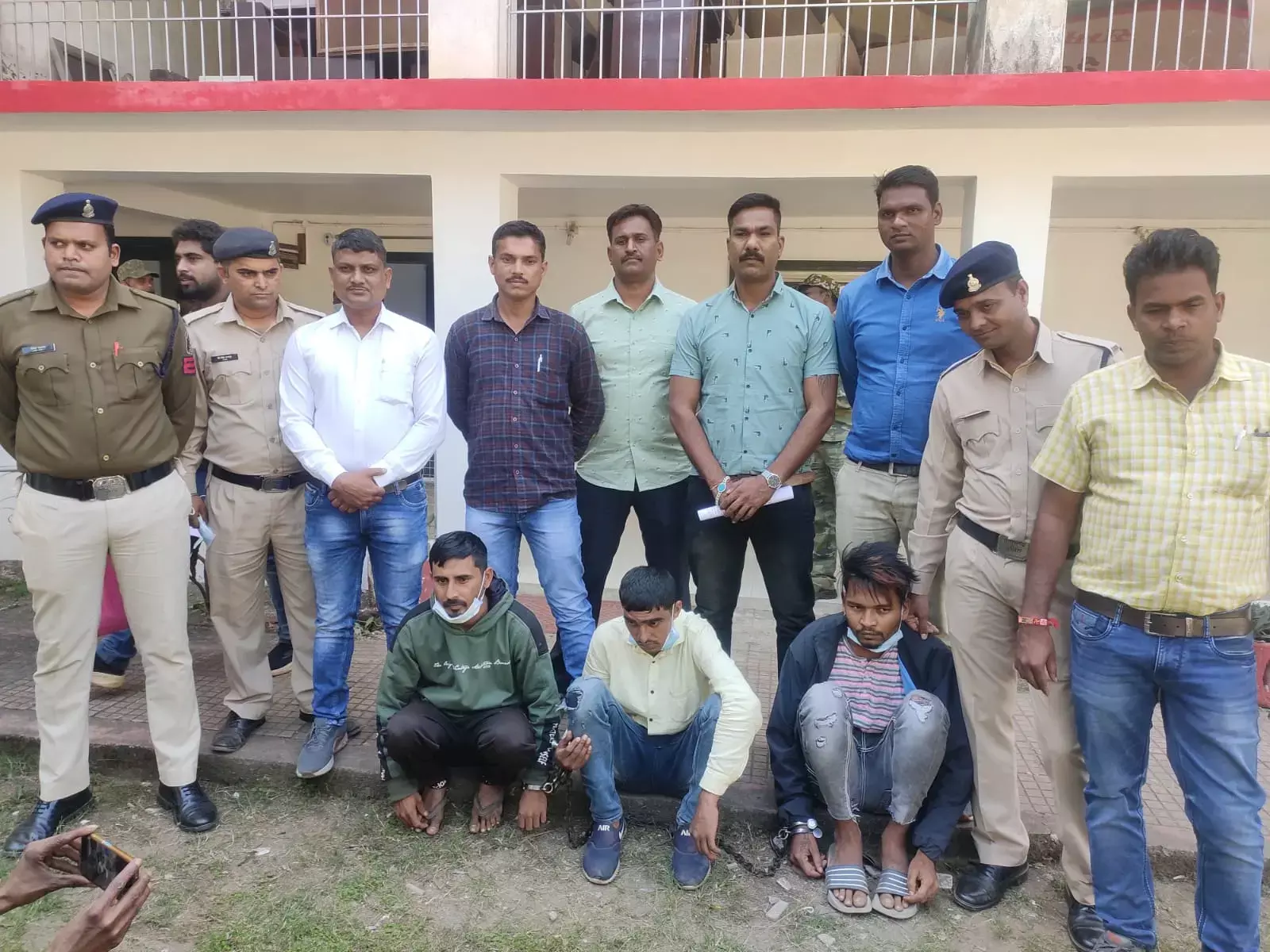 ब्रेकिंग: नारकोटिक्स सेल की पहली कामयाबी, इस जिले में अंतर्राज्यीय तस्करों से 5 लाख का ब्रॉउनशुगर पकड़ाया