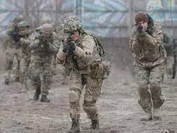 ब्रेकिंग-यूक्रेन पर रूस का हमला शुरूः पुतिन की दो टूक - हस्तक्षेप किया तो हम इतिहास को बदल देंगे अमेरिका के सुर बदले, बोले बाईडेन...