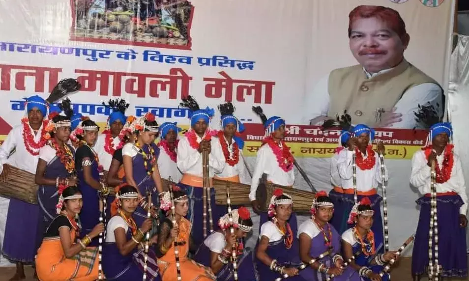 माता मावली मेला... 87 नर्तक दलों ने पारम्परिक वेशभूषा और वाद्य यंत्रों के साथ दी प्रस्तुति, विलुप्त होते कोकरेंग नृत्य को दर्शकों की मिली प्रशंसा