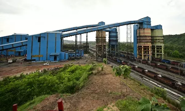 एसईसीएल ने कोयला डिस्पैच में पार किया पिछले साल का आँकड़ा,  वित्तीय वर्ष 21-22 में बन सकता है सर्वाधिक डिस्पैच का रिकार्ड