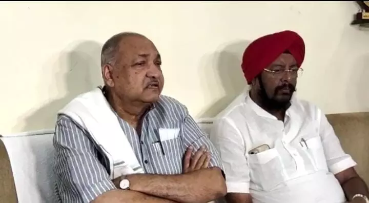 टीएस के बयान पर मंत्री रविंद्र चौबे का पलटवार...प्रियंकाजी के नेतृत्व में यूपी में कांग्रेस की अच्छी स्थिति...यूपी में गुजरात मॉडल की जगह इस बार छत्तीसगढ़ मॉडल का जोर, सूबे में कोई एंटी इंकांबेंसी नहीं... टीएस के बयान पर मंत्री रविंद्र चौबे का पलटवार...प्रियंकाजी के नेतृत्व में यूपी में कांग्रेस की अच्छी स्थिति...यूपी में गुजरात मॉडल की जगह इस बार छत्तीसगढ़ मॉडल का जोर, सूबे में कोई एंटी इंकांबेंसी नहीं...