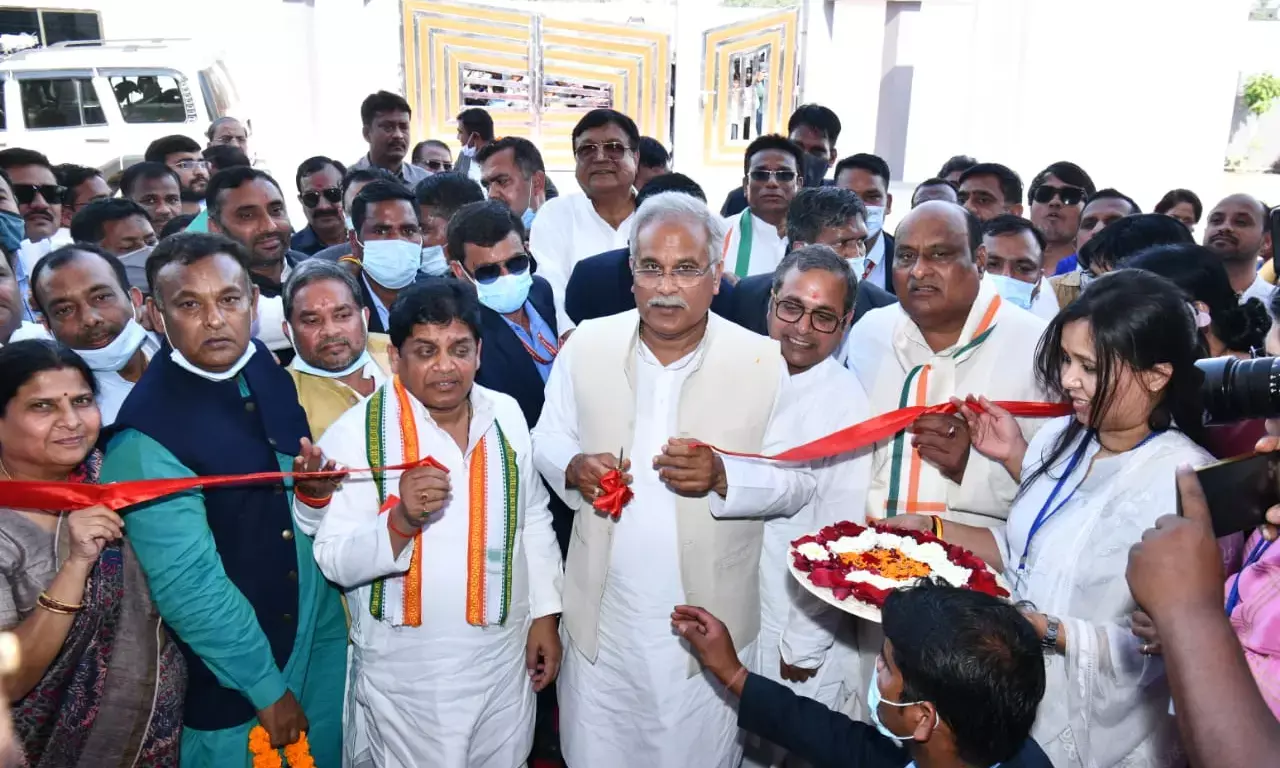 मुख्यमंत्री ने दी बिलासपुर को बड़ी सौगात...तिफरा फ्लाई ओवर ब्रिज का किया लोकार्पण... ...शहर के लोगों को मिलेगी जाम से मुक्ति
