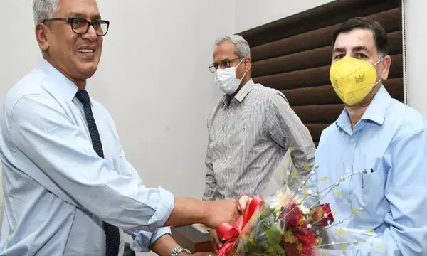 सीएमडी एसईसीएल डॉ प्रेम सागर मिश्रा की अगुवाई में एसईसीआर रेलवे शीर्ष प्रबंधन के साथ गेवरा में बैठक आयोजित