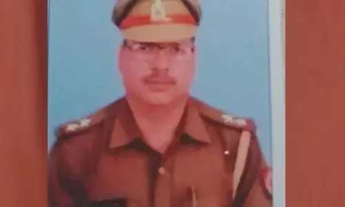 सब इंस्पेक्टर का शव मिला फंदे से लटकता...कमरे में मिलीं डिप्रेशन की दवाइयां