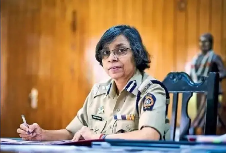 IPS Rashmi Shukla: डीजीपी को हटाया गया, कई दलों ने की थी शिकायत, चुनाव आयोग की कार्यवाही....