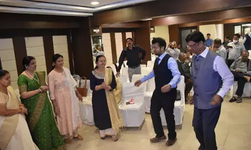 VIDEO: 84 की उम्र में भी घुटने के प्रत्यारोपण के बाद मरीजो ने किया डांस व रैम्प वाक, जीवन शैली भी सुधर सकती है आर्थराइटिस के मरीजों की