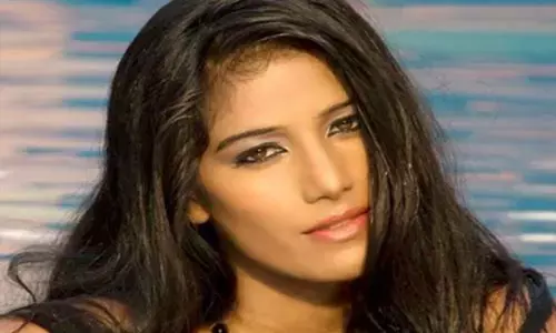 वीडियो: लॉकअप में पूनम पांडे ने सारी हदें की पार, लाइव कैमरे के सामने उतारी कपड़े... देखें