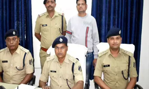 करोड़ों गबन करने वाला बैंक कैशियर गिरफ्तार, लिपिक और शाखा प्रबंधक के साथ मिलकर बैंक को लगाया करोड़ों का चूना...