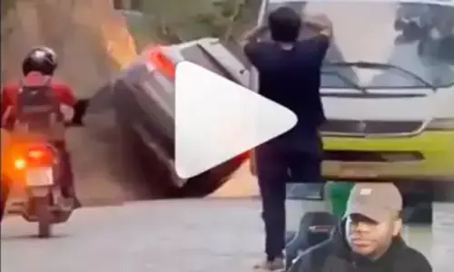 गलत तरीके से चलाने पर पलटी कार, बस के आगे स्टंट दिखाना कार सवार को पड़ा भारी... Video देख लोगों की रूह कांप गई