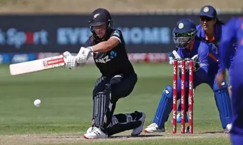 World Cup 2022: भारतीय टीम का वर्ल्ड कप में पहली हार, हरमनप्रीत का अर्धशतक बेकार... देखें