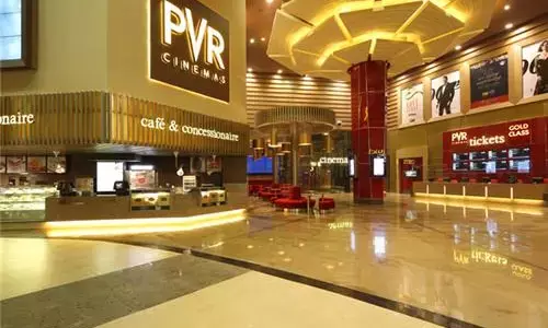 नहले पर दहला: विपक्ष ने लगाया ये आरोप तो CM भूपेश ने मंत्रियों, विधायकों संग फिल्म देखने करवा लिया PVR का पूरा हॉल बुक