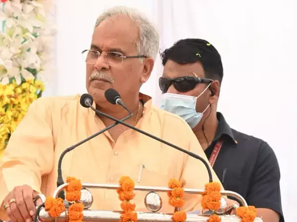CM बोले- चुप्पी तोड़ें पीएम: सीएम का हमला- ध्रुवीकरण की राजनीति से भाजपा को फायदा पर देश को नुकसान, देश के हालात पर पीएम का बयान आना चाहिए