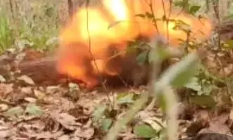 2.50 किलों के प्रेशर आईईडी को ब्लास्ट कर नष्ट किया गया...