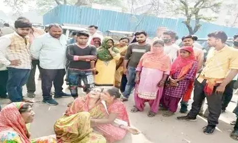 टॉफी खाकर 4 मासूम की गई जान, दरवाजे पर पड़ी थी टॉफी... मचा हड़कंप