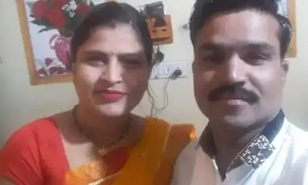 पति ने मोबाइल चार्जर से घोंटा पत्नी का गला...सुसाइड नोट में लिखा- परेशान हूं...