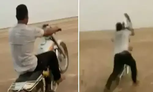 बाइक पर स्टंट करना शख्स को पड़ा भारी, निकल जाती जान... देखें वायरल विडियो