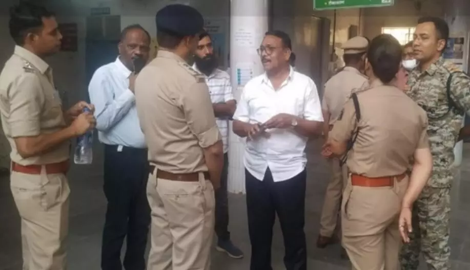 ASP को पड़ा दिल का दौरा: ऑफिस के लिये तैयार हो रहे पुलिस अफसर की हुई तबीयत खराब, अस्पताल में भर्ती...