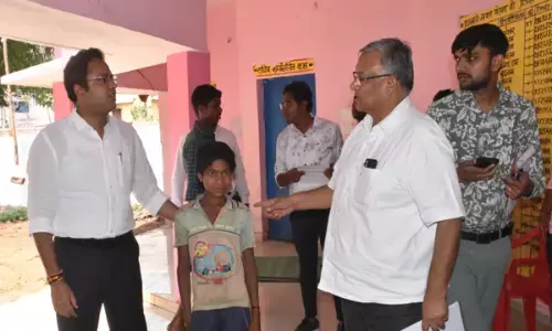 संजय अब जंगलों में नहीं चरायेगा गाय, कलेक्टर की पहल पर संजय को मिलेगी शिक्षा, अब जायेगा स्कूल