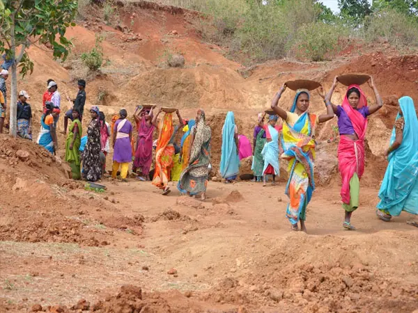 Minimum Wage New Rates-श्रमिकों के लिए GOOD NEWS: न्यूनतम वेतन की नई दरें निर्धारित... पढ़ें पूरी डिटेल्स