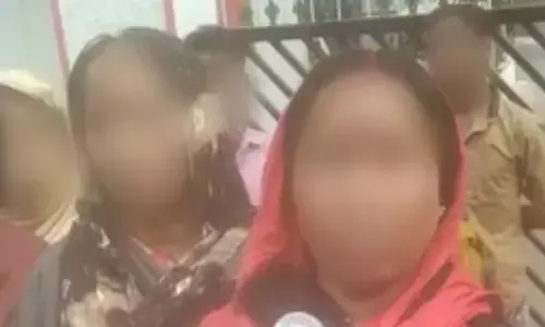 आत्महत्या की धमकी देकर मिलने बुलाता था पार्षद का बेटा, नाबालिग ने जहर खाकर दी जान,जनदर्शन में शिकायत के बाद हुई FIR