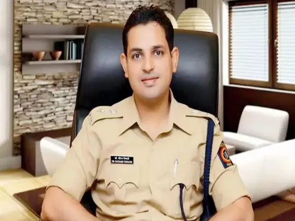 आईपीएस के खिलाफ एक और केस दर्ज, कारोबारी से वसूले 55 लाख...