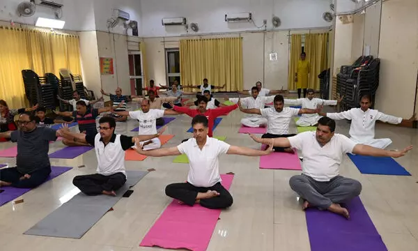 एसईसीएल में मनाया गया योग उत्सव, विश्व योग दिवस के रन अप में होंगे कई आयोजन... एसईसीएल में मनाया गया योग उत्सव, विश्व योग दिवस के रन अप में होंगे कई आयोजन...