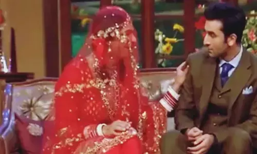 रणबीर कपूर की पहली पत्नी की फोटो वायरल, घुंघट डाले रेड जोडें में एक्टर के सामने बैठे आ रही नजर...