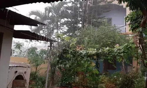 बस्तर में ओले: सबसे गर्म रहा बलौदाबाजार, अभी बढ़ेगी गर्मी... कल भी हो सकती है कई स्थानों पर बारिश