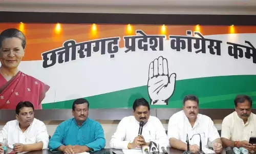 CG के 55 हजार करोड़ बकाया: केंद्र और राज्य के बीच लेनदेन पर रार, कांग्रेस का आरोप- छत्तीसगढ़ के हिस्से की राशि देकर खैरात नहीं दे रहा केंद्र, सिंधिया बोले...