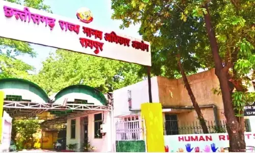 CG में सड़क सुरक्षा नीति: मानव अधिकार आयोग ने की सड़क दुर्घटना में लोगों और मवेशियों की जान बचाने के लिए नीति बनाने की अनुशंसा