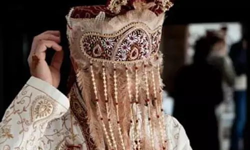 मातम में बदलीं खुशियां: शादी के दिन उठी दूल्हे की अर्थी, लेकिन दुल्हन ससुराल गई सुहागन बनकर... जानिए