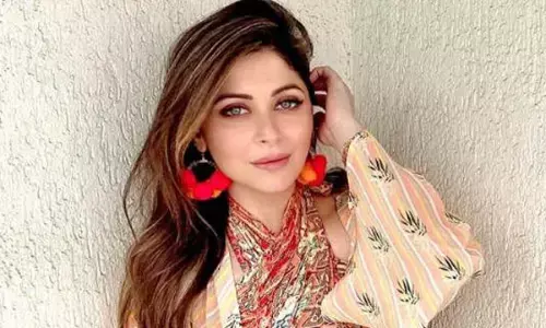 सिंगर कनिका कपूर पर लगा चोरी का आरोप, जानें क्या है पूरा मामला