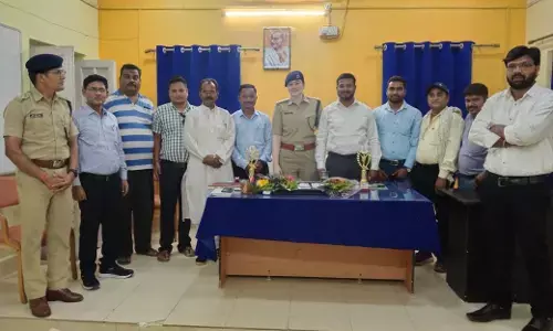 नए जिले के शीर्षस्थ अफसरों का पत्रकारों ने किया स्वागत, विकास के मुद्दों पर हुई चर्चा