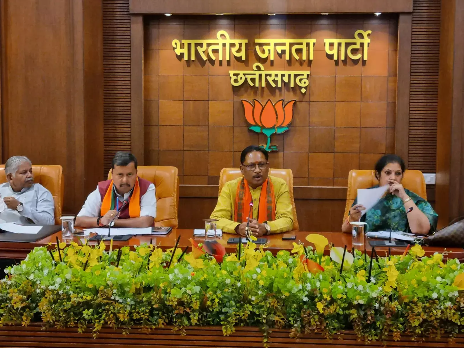 BJYM का परफॉर्मेंस जीरो: भाजपा प्रभारी ने भरी बैठक में युवा मोर्चा प्रदेश अध्यक्ष को लगाई फटकार; महिला मोर्चा का काम भी संतोषजनक नहीं