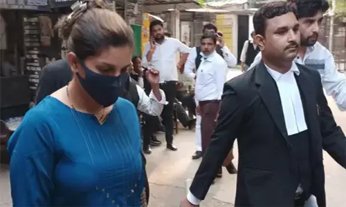 कोर्ट में पेश हुईं मशहूर डांसर सपना चौधरी, लगा ये आरोप... जानें क्या है मामला