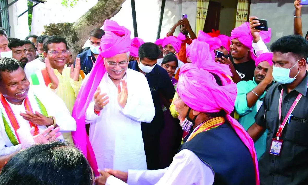 बस्तर के कलात्मक रूप से रुबरू हो रही दुनिया... मुख्यमंत्री भूपेश बघेल की बड़ी पहल है बादल