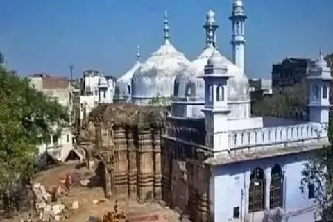 बिग ब्रेकिंगः ज्ञानवापी मस्जिद के सर्वे में मिला शिवलिंग, कोर्ट ने दिया शिवलिंग वाली जगह सील करने का आदेश, मुस्लिम पक्ष पहुंचा सुप्रीम कोर्ट