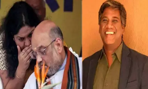 बड़ी खबर: केंद्रीय गृहमंत्री अमित शाह की IAS पूजा सिंघल के साथ सोशल मीडिया पर फ़ोटो शेयर, फिल्मकार पर हुई FIR