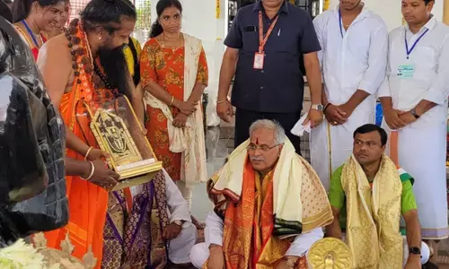 श्री राम लिंगेश्वर मंदिर में पूजा-अर्चना कर CM भूपेश ने किया भेंट-मुलाकात 2.0 की शुरुआत, सीमा पर छत्तीसगढ़ द्वार बनाने का ऐलान...