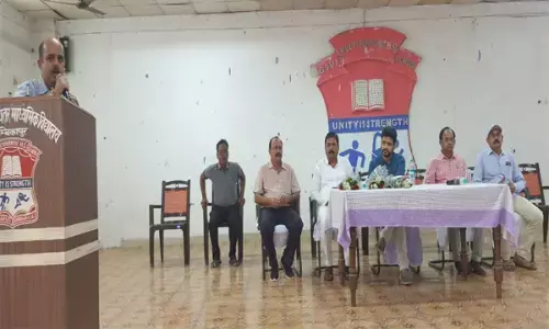 नीट एवं जेईई की ऑफ लाईन कोचिंग की तैयारी करने वाले विद्यार्थियों से मिलने पहुंचे आदित्येश्वर शरण सिंह देव पिछले वर्षों में आये पेपर जल्द से जल्द मुहैया कराने के दिए निर्देश