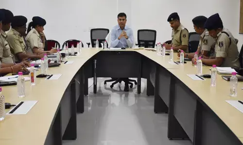 एसएसपी ने नवपदस्थ थाना प्रभारियों की ली बैठक, थाने के बेसिक कार्यों औऱ गुंडे बदमाश व नशेड़ियों पर कार्रवाई के दिये निर्देश...