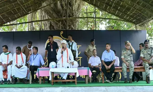 मुख्यमंत्री बघेल ने अबूझमाड़ के छोटेडोंगर में आम जनता से की भेंट-मुलाकात, वनांचल में शिक्षा का उजियारा बिखेरने CM ने की कई घोषणाएं