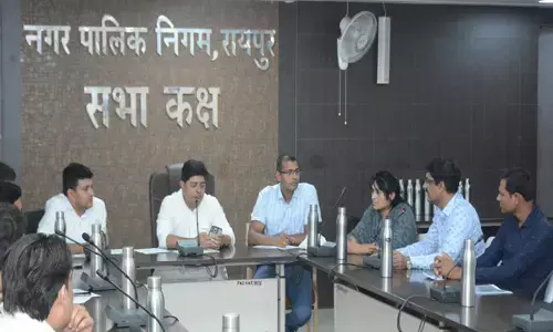 महापौर एजाज़ ढेबर के साथ एन.जी.ओ. की बैठक में बनी स्वच्छता को लेकर रणनीति